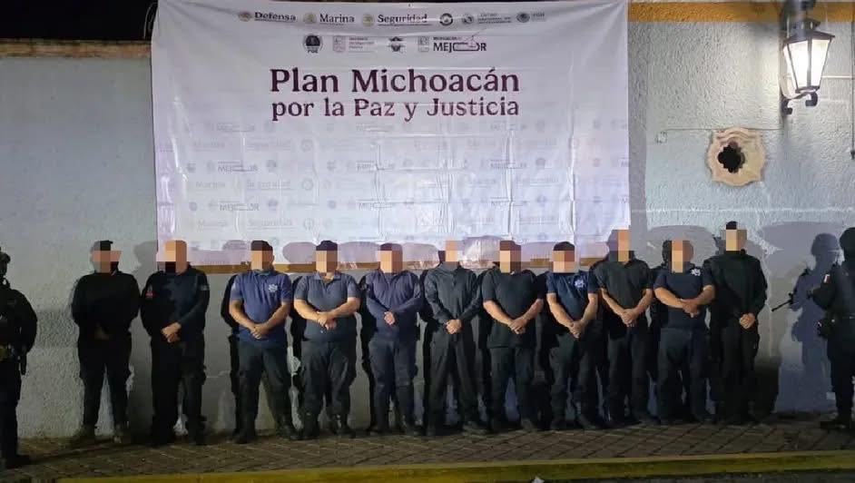 11 policias detenios