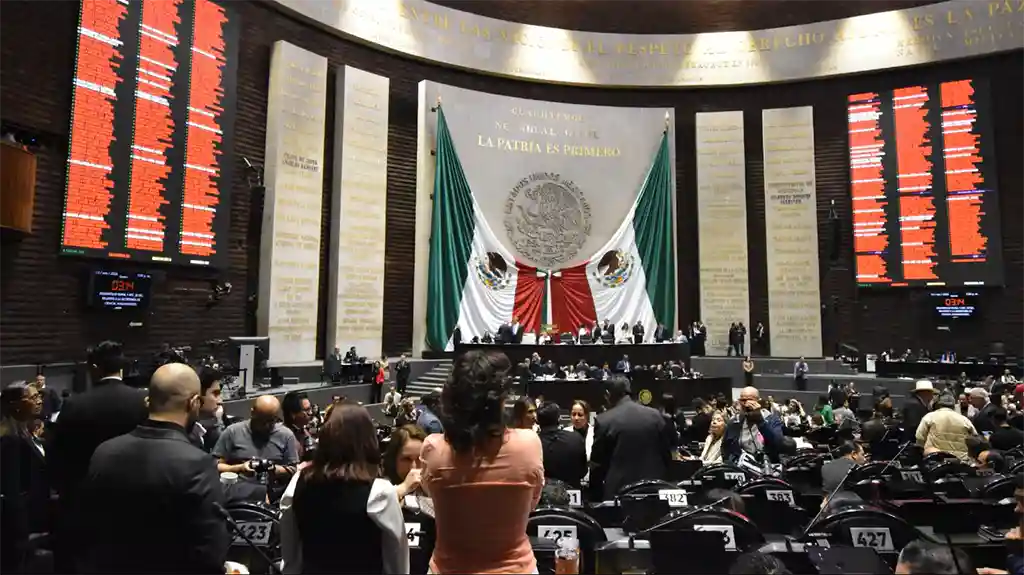 Aprobada reforma laboral