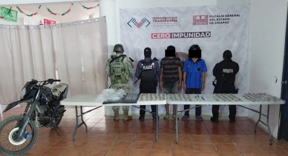 cayeron 2 por vender droga